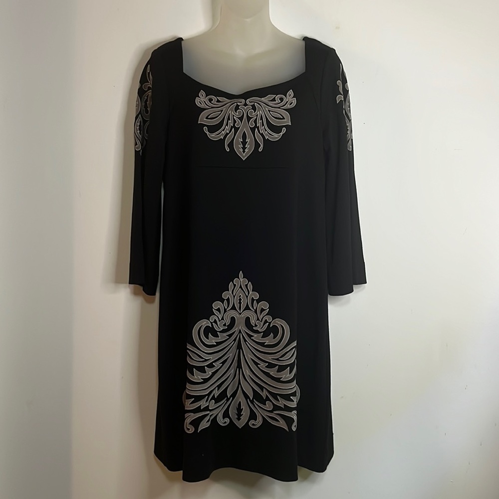 Karen Kane Black Knit Gray Applique Empire Waist Dress L